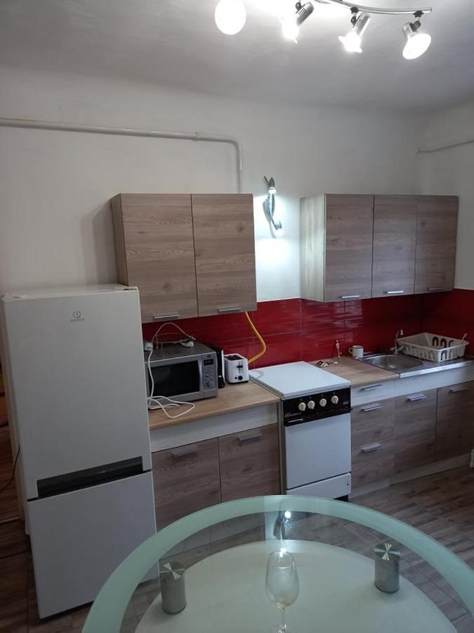 Aha Apartment Debrecen Ngoại thất bức ảnh